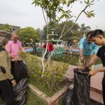 Satpol PP Provinsi Kalteng Adakan Kegiatan Bersih-bersih Kawasan Area Istana Isen Mulang