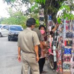 Satpol PP Provinsi Kalteng Rutin Lakukan Penertiban PKL Di Bahu-bahu Jalan Protokol
