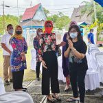 Anggota Satpol PP Provinsi Kalteng Lakukan Penjagaan Di Rumah Duka Alm. Drs. Barthel H. Aden